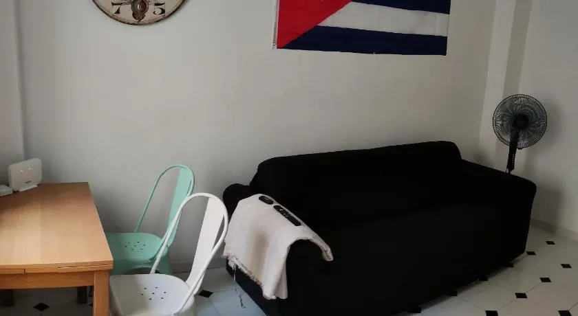 El Rinconcito Cubano en el Centro - Image 1