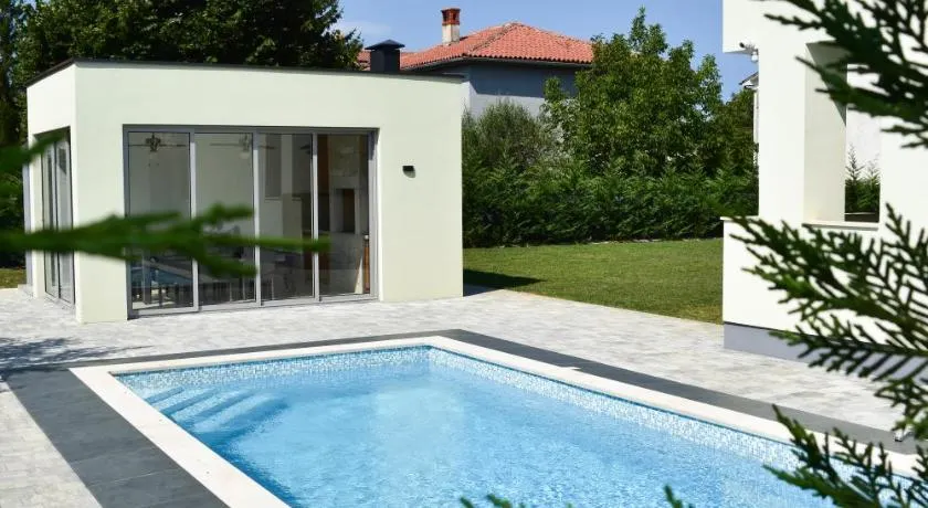Villa Majra - Image 1
