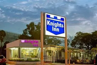 Sun and Surf Inn - Image 1