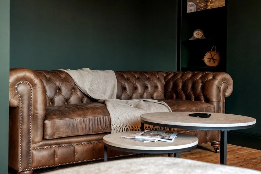 Luxurious GRAND 6 BR Home in BATH Perfect for Groups & Sleeps 12 - Image 1