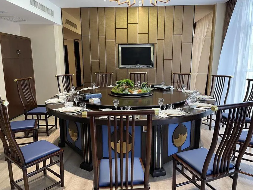 Qingjiang Holiday Hotel - Image 1