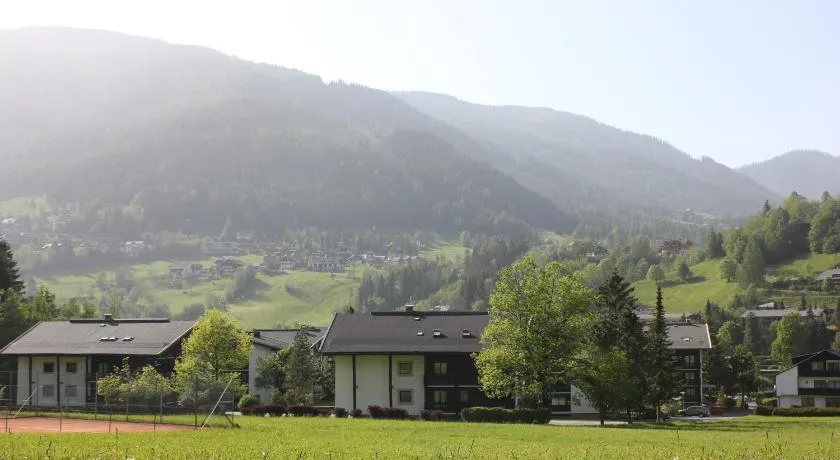 Appartementanlage Thermenblick SKI IN & SKI OUT - Image 1