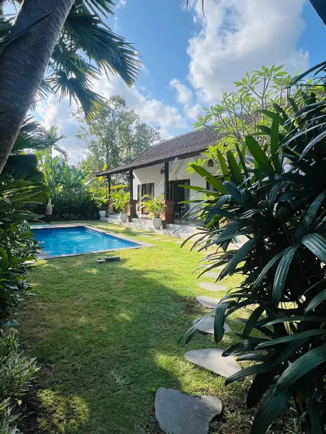 Wiryaroja Guest House - Image 1