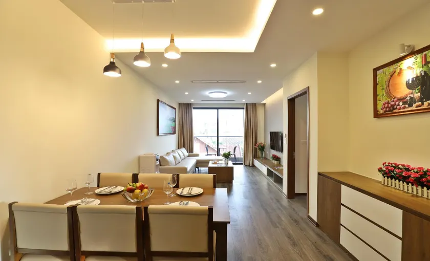 Modern Tay Ho Apartment - Image 1