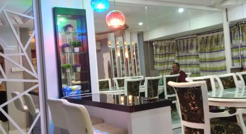 Homestay Banglo Tengah Pekan - Image 1
