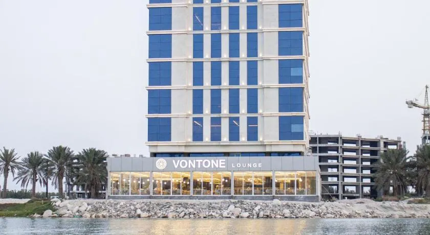 Veliton Hotel - Image 1
