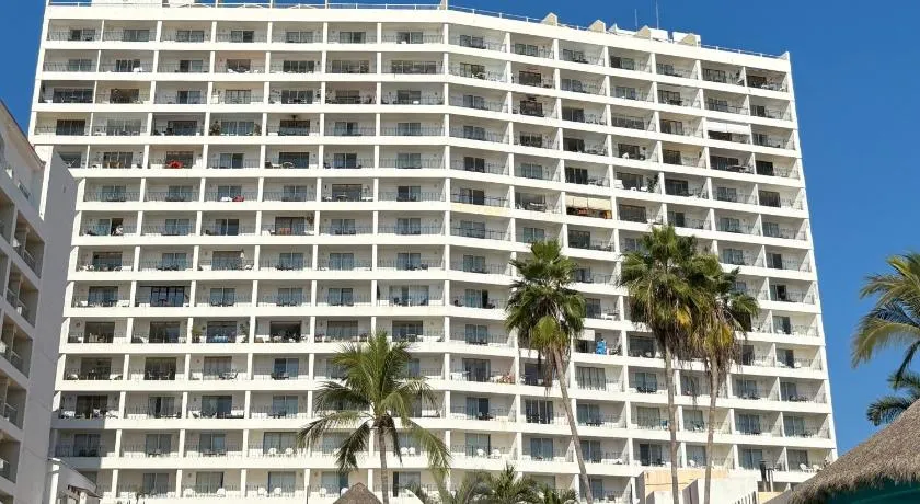 LXHotel Condomar - Image 1