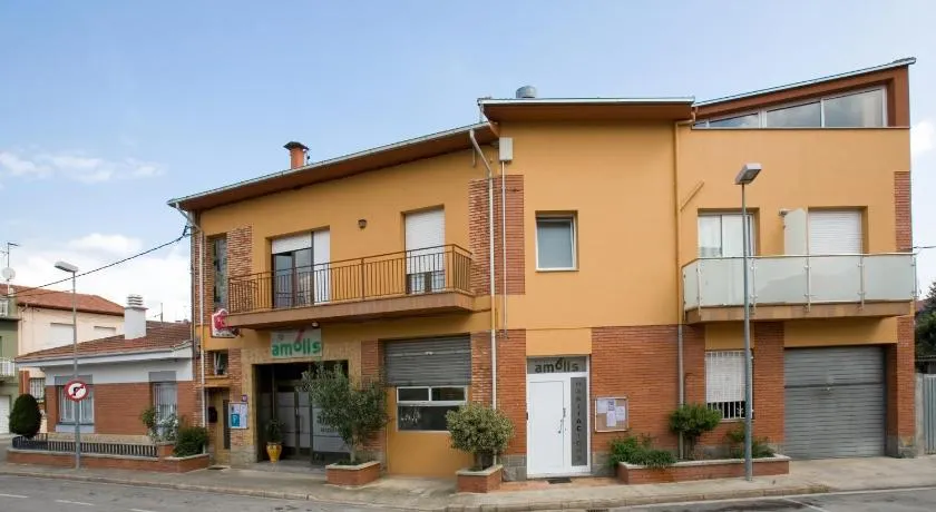 Amolls Restaurant i Habitacions - Image 1