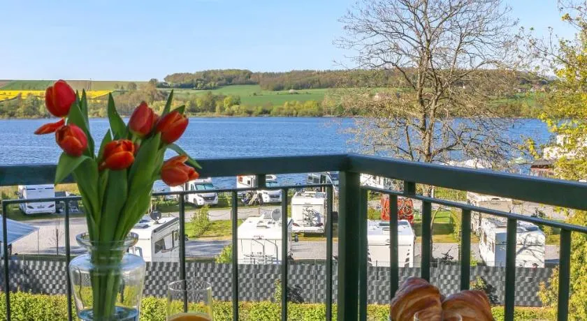 Design-Ferienwohnung direkt am Möhnesee - mit Seeblick, Balkon, Pool und Sauna - Image 1