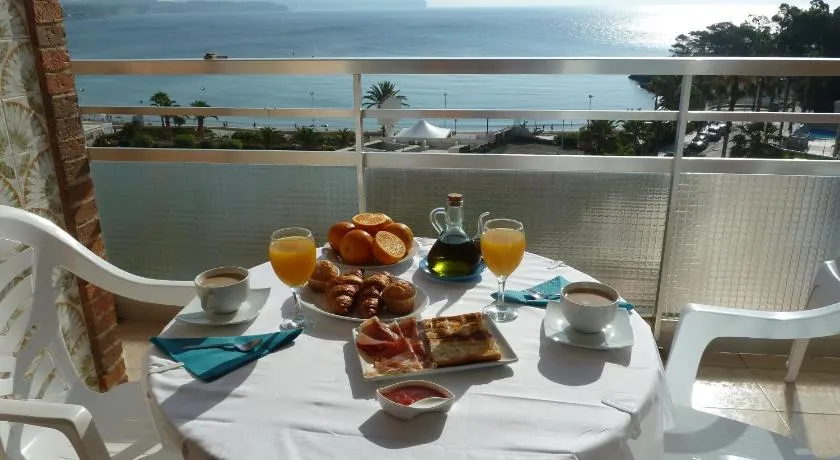El Amanecer de Calpe - Image 1
