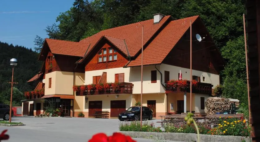Pri Vidrgarju - Image 1