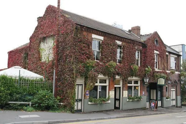 Lyndon House - Image 1