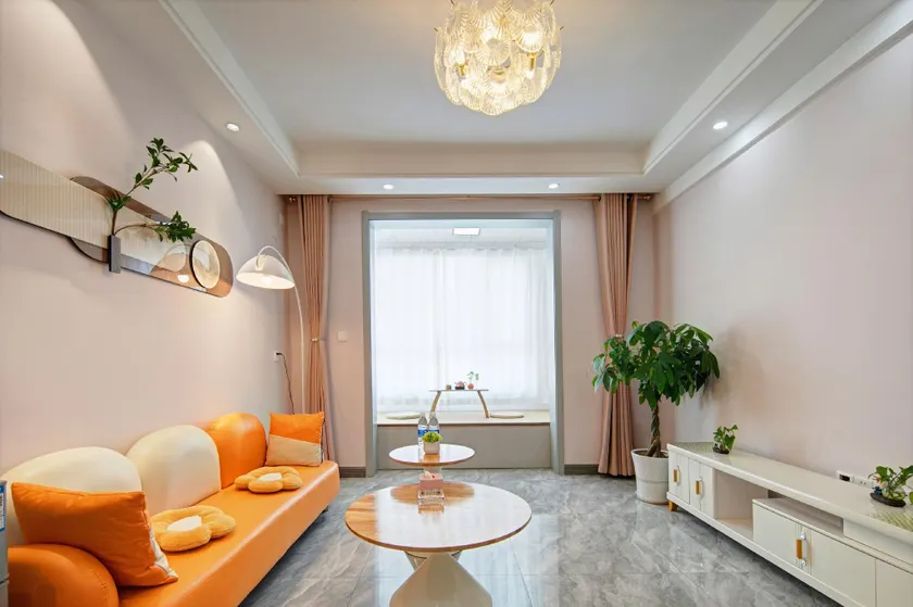 Mint Apartments (Central Times Square Branch) - Image 1