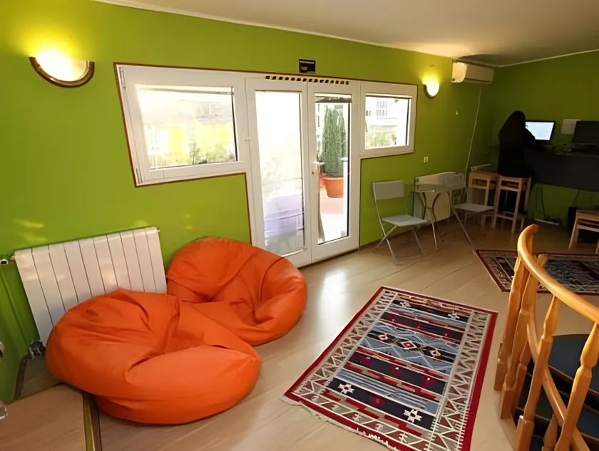 Hostel Bed&Coffee 360° - Image 1