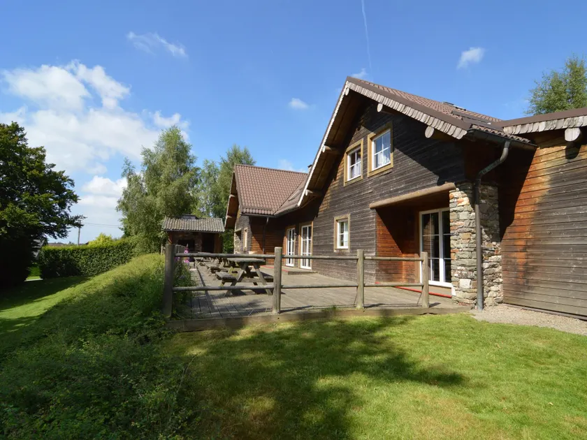Spacious Chalet in Ovifat-waimes With Sauna - Image 1