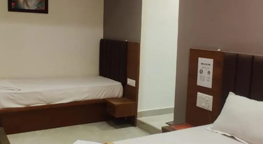 Hotel Royal Residency - Image 1
