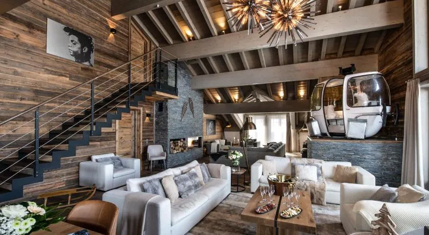Mammoth Lodge by Alpine Resorts - Image 1