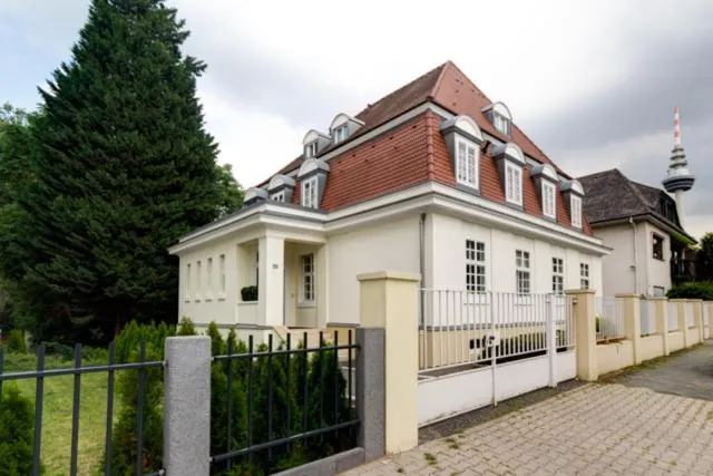 Die Villa - Image 1