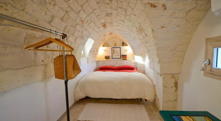 Ostuni Guest House - Image 1