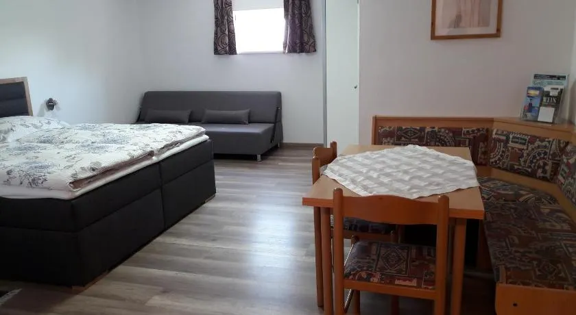 Ferienwohnung Schwarzbauer - Image 1