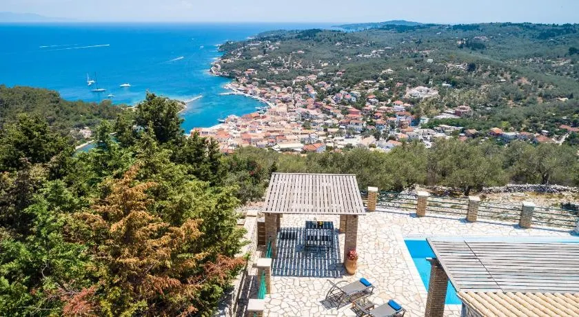Villa Meroviglia - Image 1