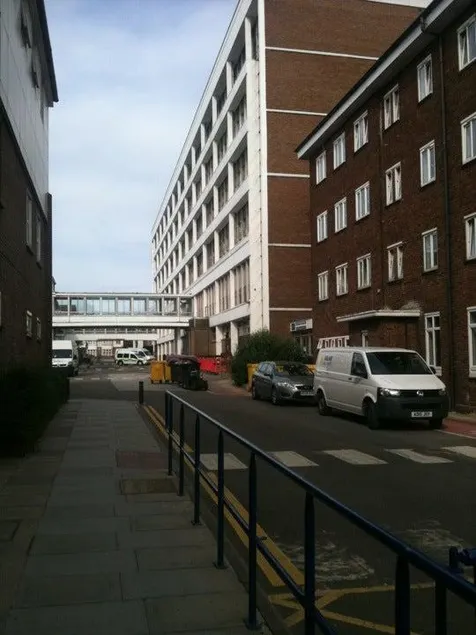 Two bedroom fully serviced house - Image 1