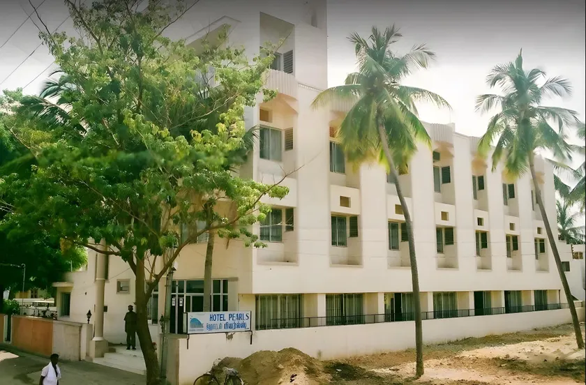 Hotel Pearls - Image 1