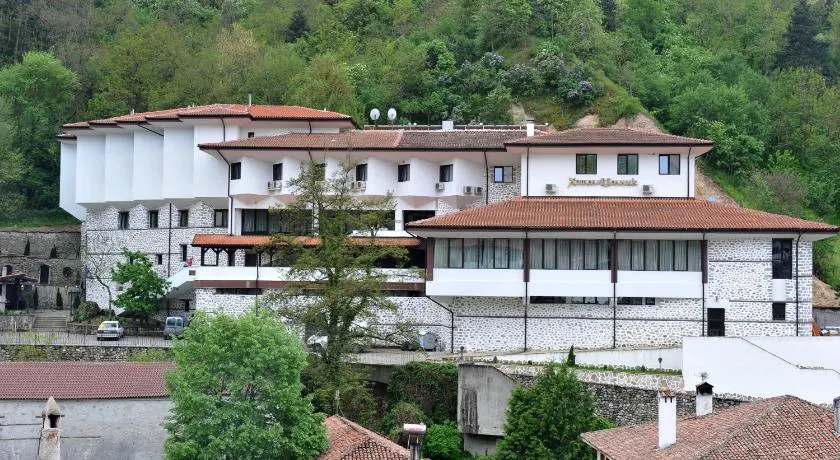 Hotel Melnik Хотел Мелник - Image 1