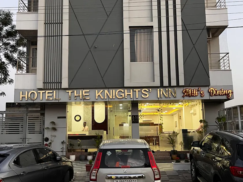 Hotel The Knights' Inn - Image 1