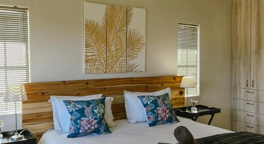Rondebossie Farm Retreat - Image 1