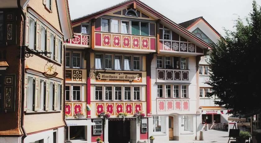 Traube Restaurant & Hotel - Image 1