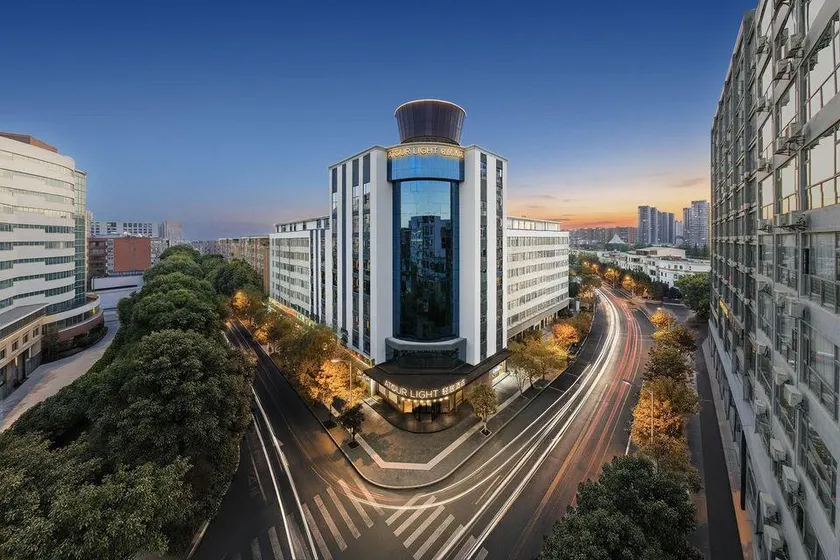 Kunming Guandu  Guomao Center ATOUR LIGHT Hotel - Image 1