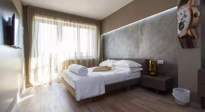 Ginevra Rooms - Image 1