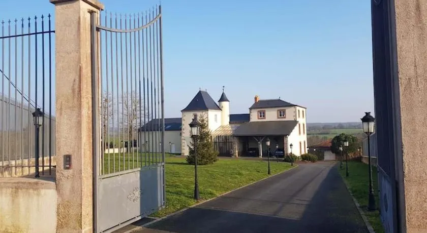 Le Logis Cholet 49300 lieu exceptionnel en famille ou amis - Image 1