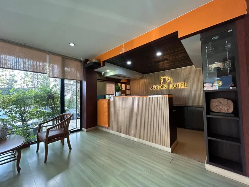 Bordin Hotel - Image 1