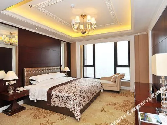 Garden Hotel - Image 1