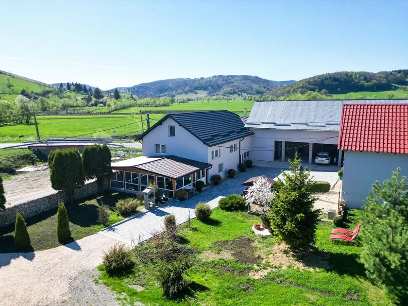 Casa ANSI - Image 1