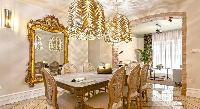 Genteel Home Recogidas - Image 1