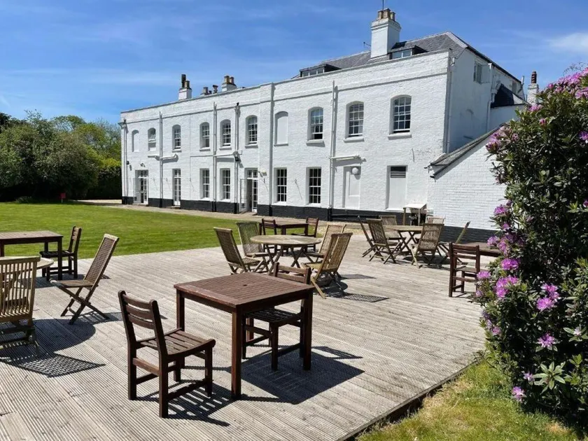 The Retreat New Forest - Image 1