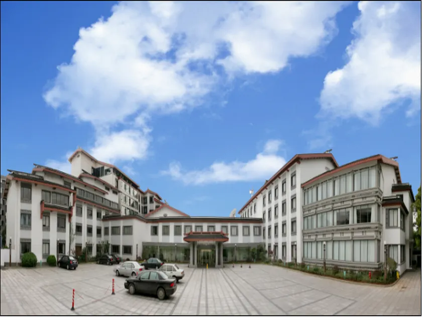 Zhaobao Mountain Hotel Ningbo - Image 1
