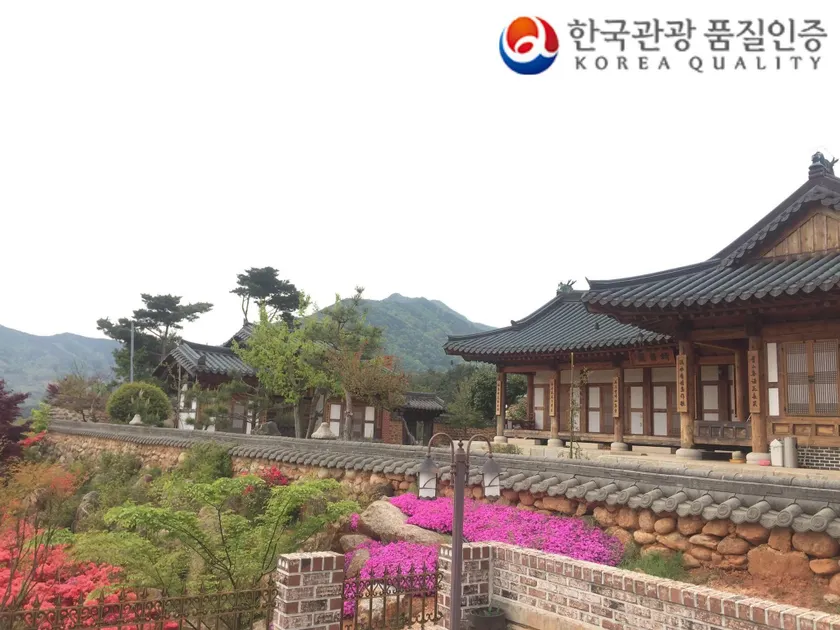 Peepul Hanok Stay - Image 1