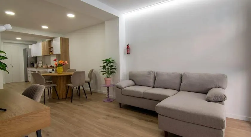 Casa Pedro Cabanes - Image 1