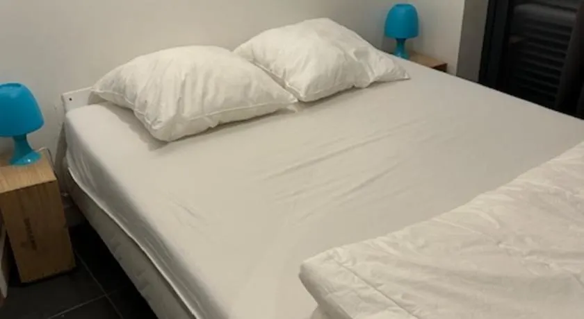Au Trèfle Dort - Image 1
