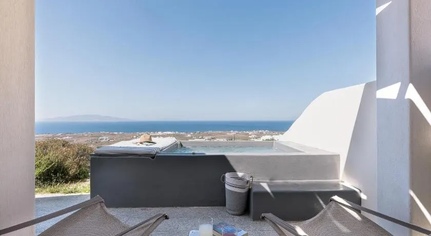 GTK Santorini Oia Sunset Villas - Image 1