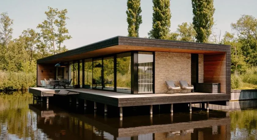 Haven Lake Village - Image 1