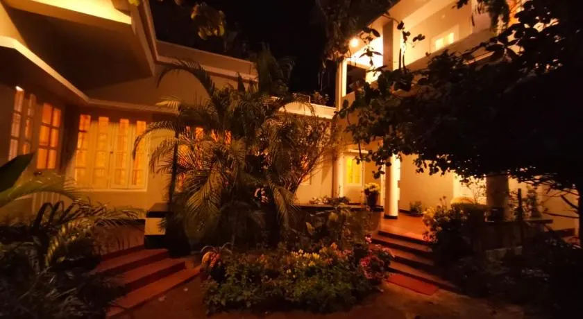 MohorBari Homestay -The 4BR Heritage Peace Retreat - Image 1