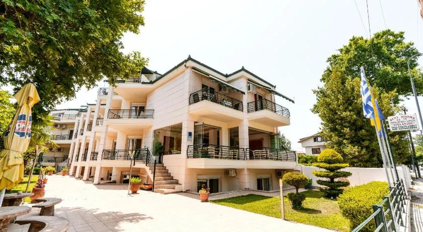 Stefanidis Platani Beach - Image 1