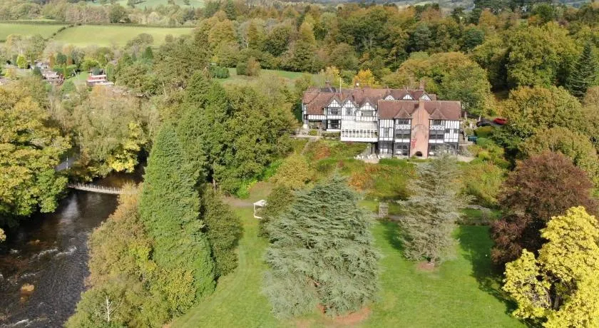 Caer Beris Manor By Group Retreats - Image 1