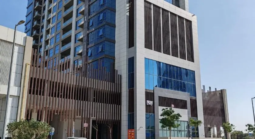 Business Bay Loft Accommodation - Image 1