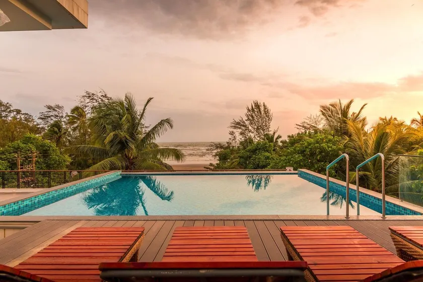 Ashore by Vista, Beachfrom 6BHK, ultra luxurious with Infinity pool, SPA at Morjim - Image 1